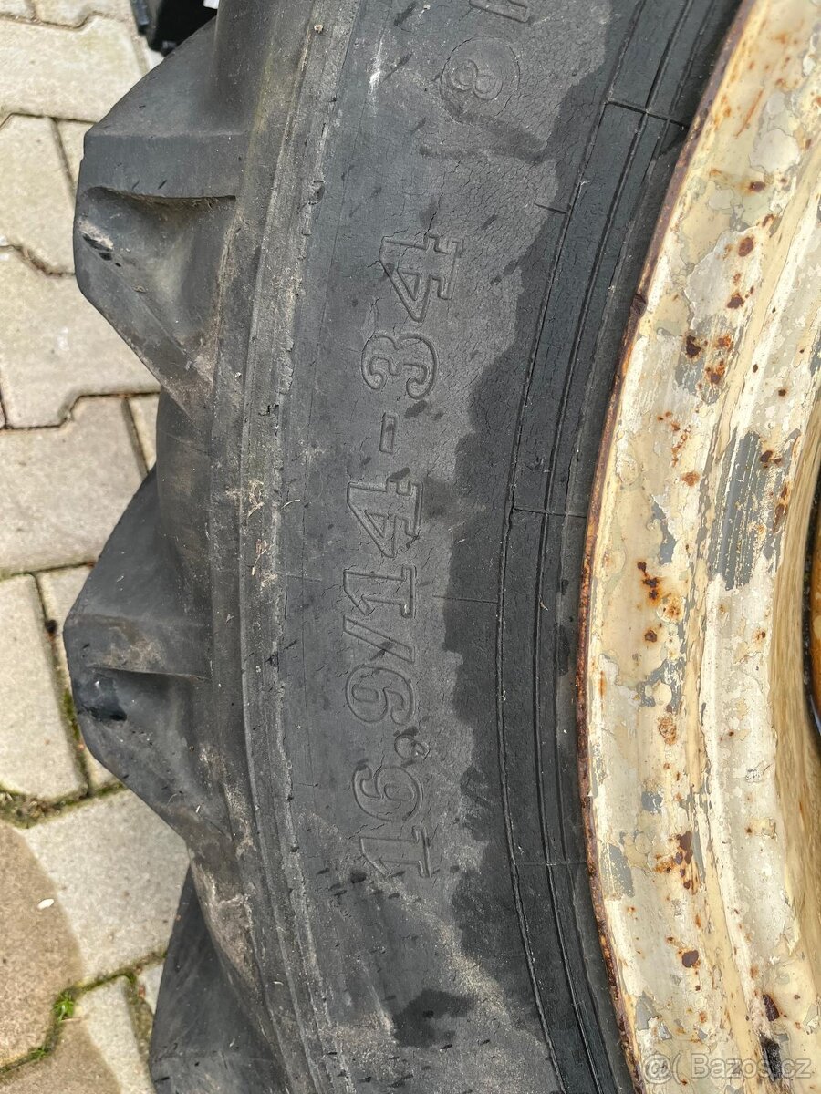 Zamluveno do neděle....Kola Zetor 16,9/14-34 - 3