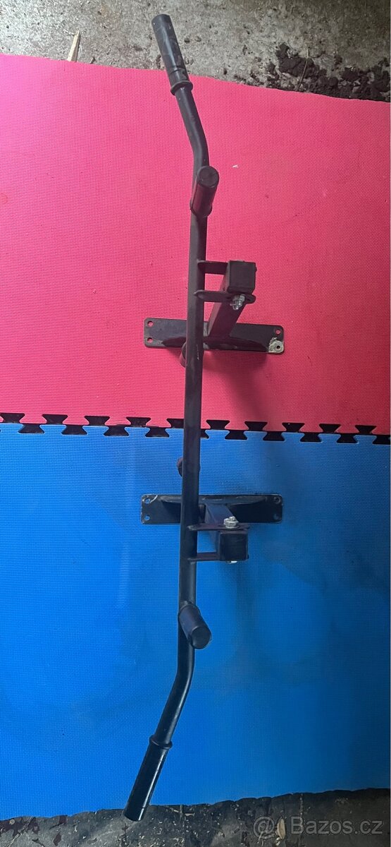 Posilovací hrazda - 3