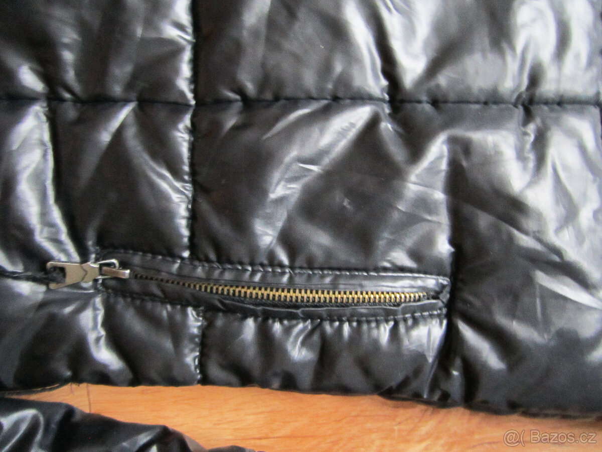 Zimní bunda černá, vel. M/38, lesklá - 3
