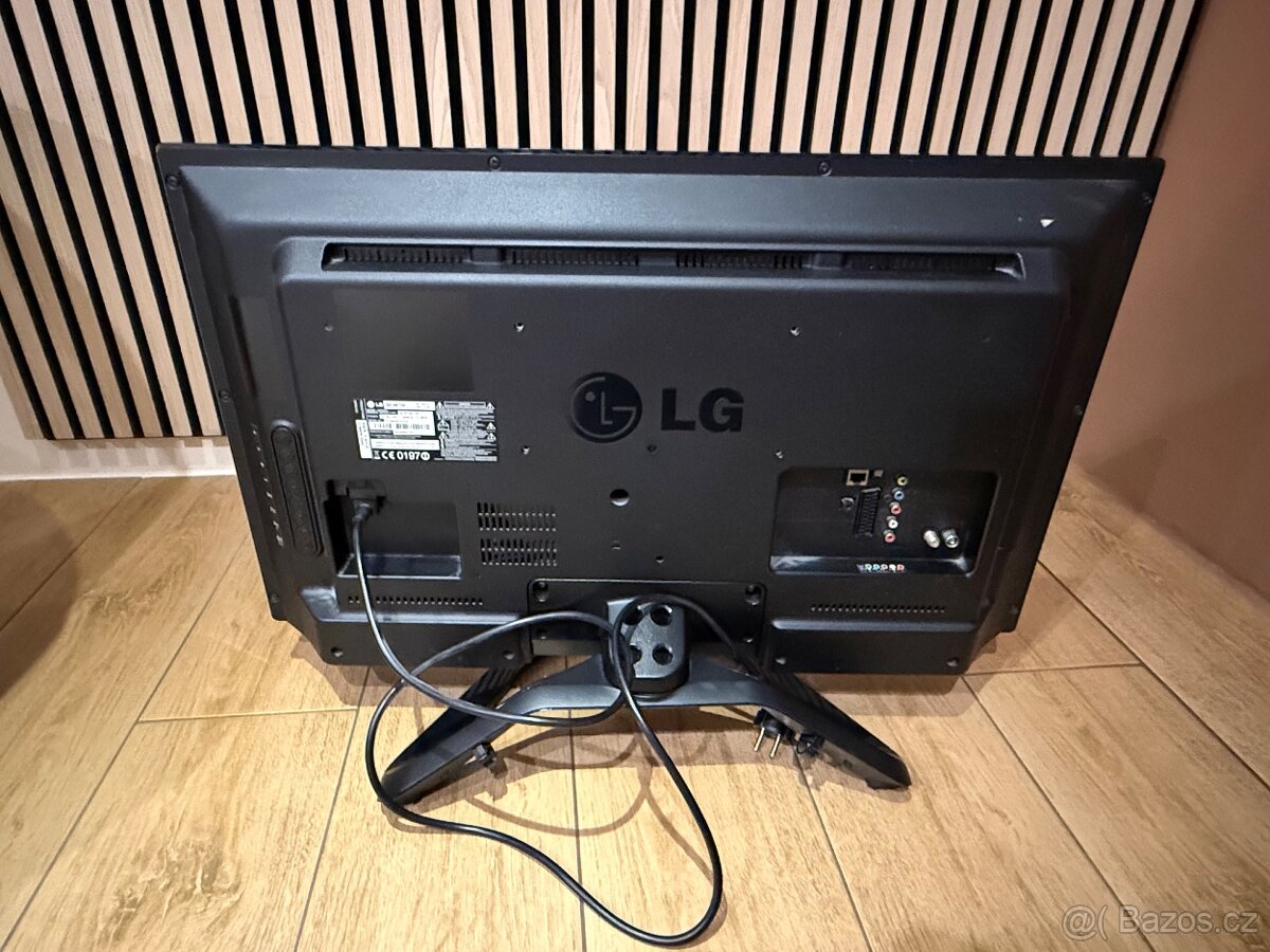 Televize LG 32LN575S - 3