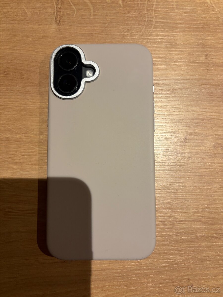 Apple iPhone 16 Plus - 3