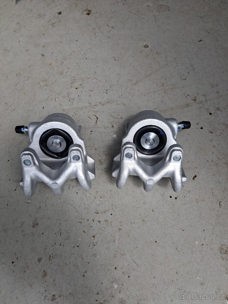 Renault 8-kotouče,brzdiče - 3