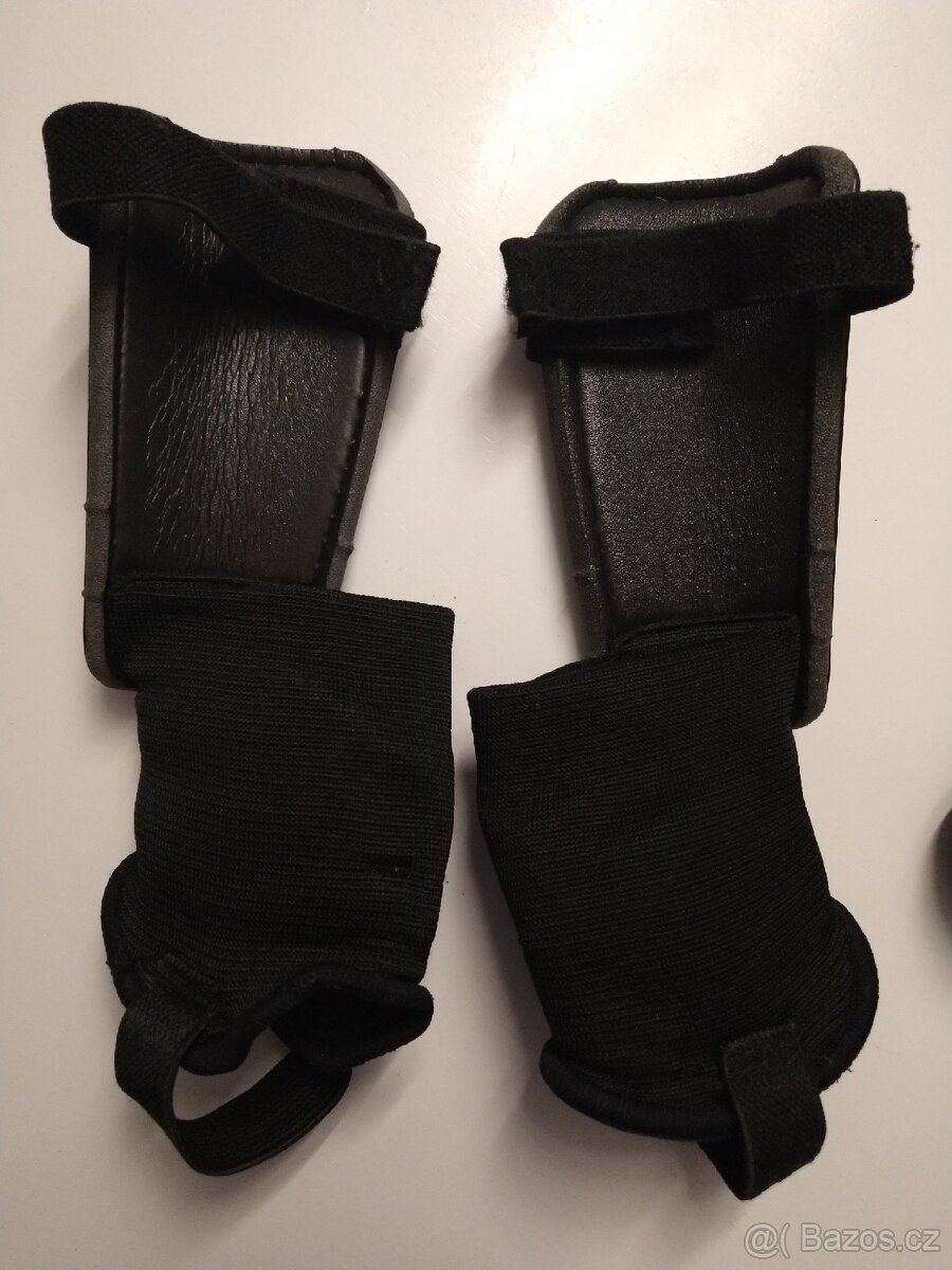Dětské kopačky a chrániče - 3