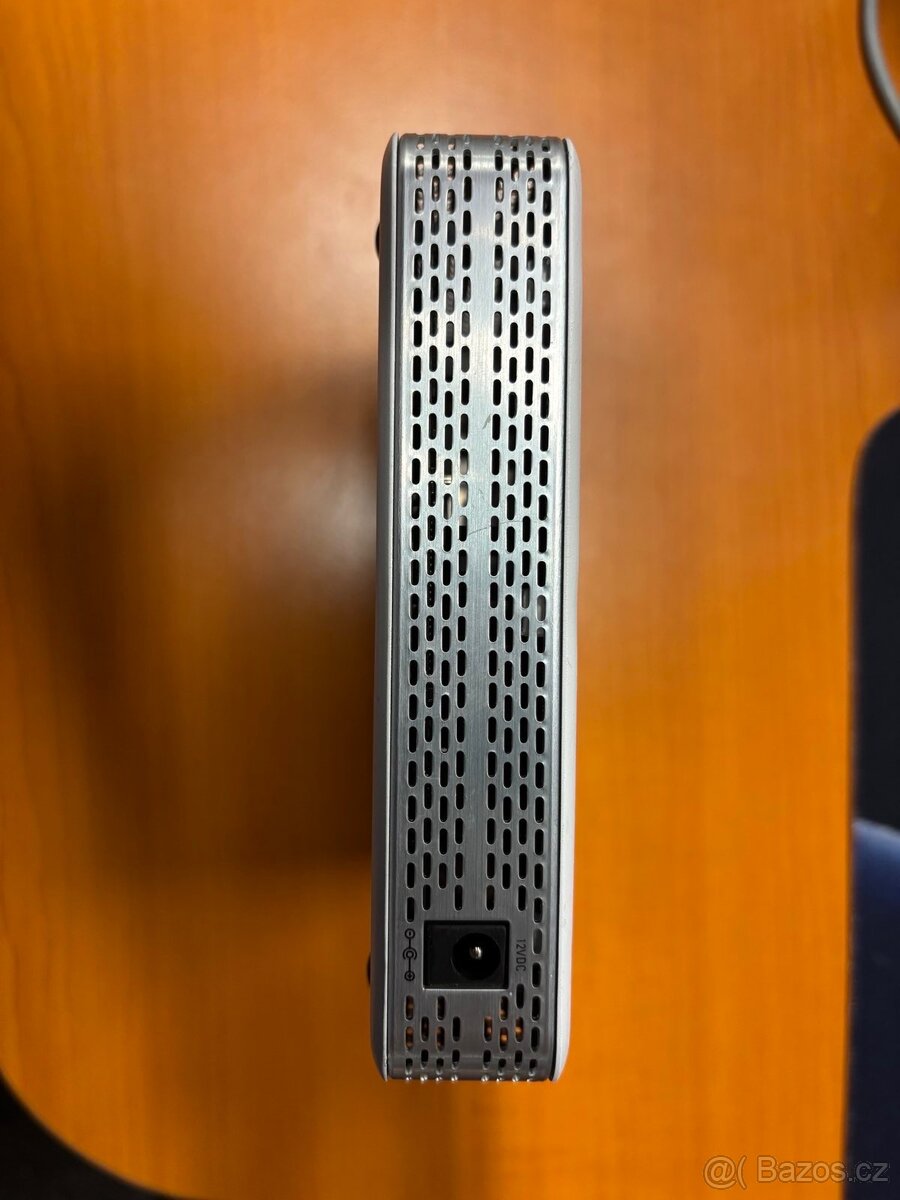 Ubiquiti UniFi Security Gateway (USG) - 3