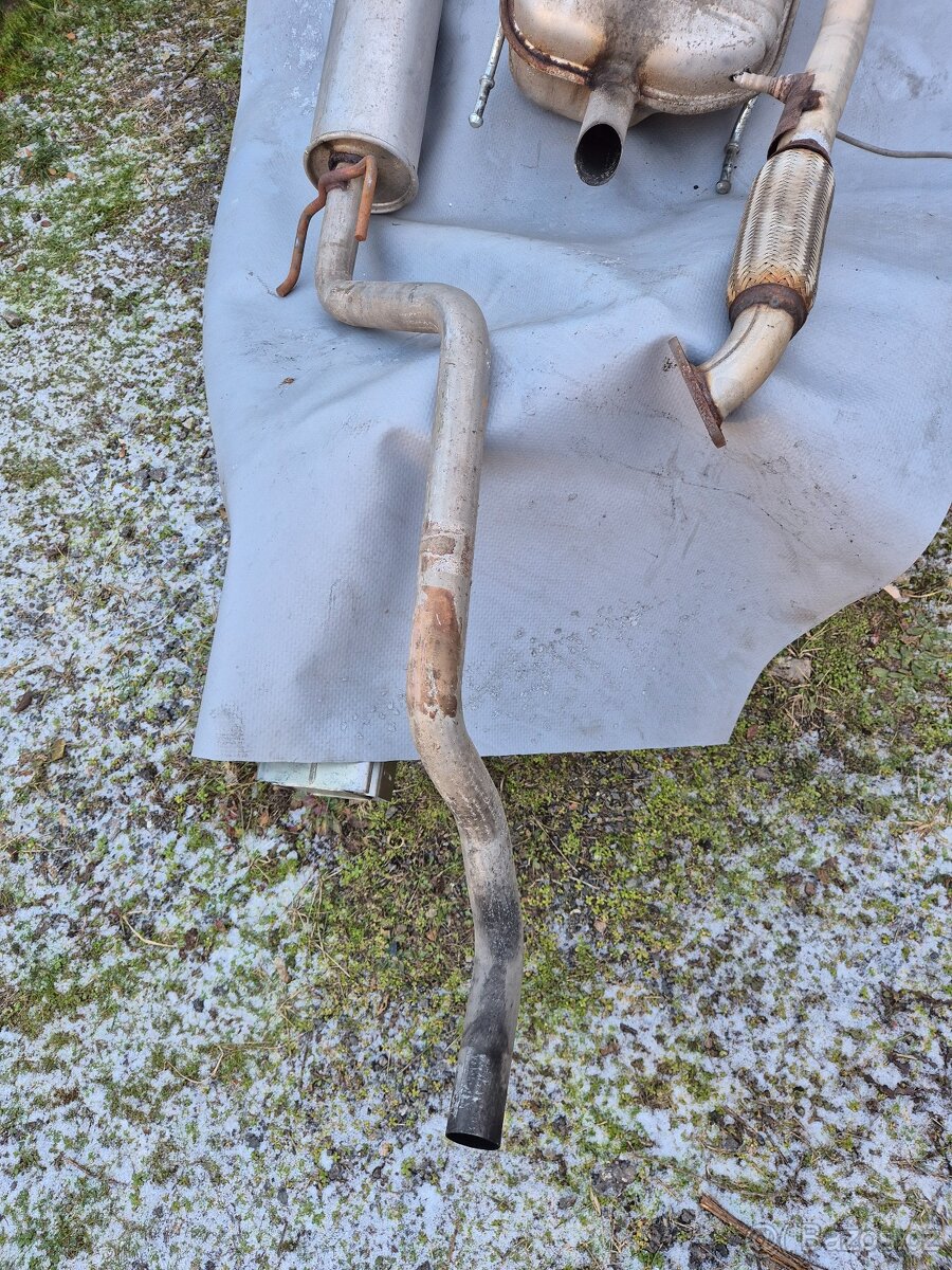 výfuk Opel Zafira B 1,8i. - 3
