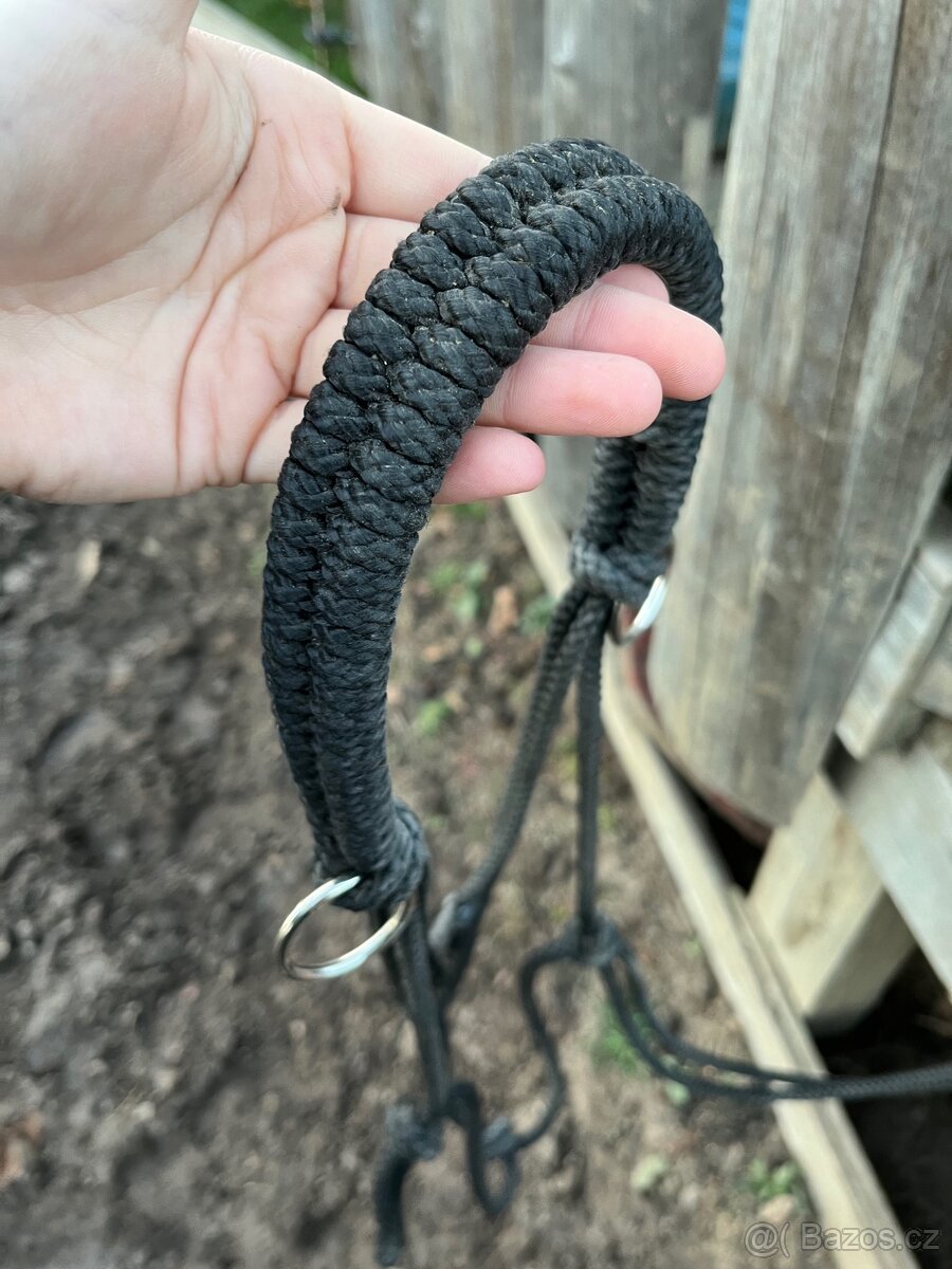 Černá parelka s opletem - 3