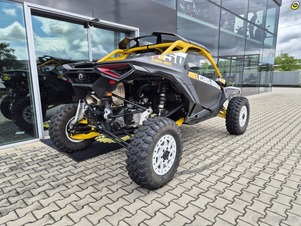 CAN-AM Maverick R