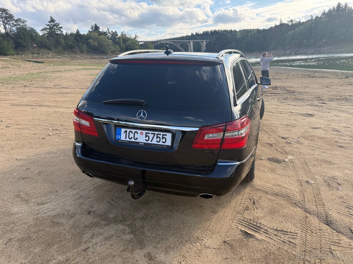 Mercedes E 350 4-matic Awantgarde - 3