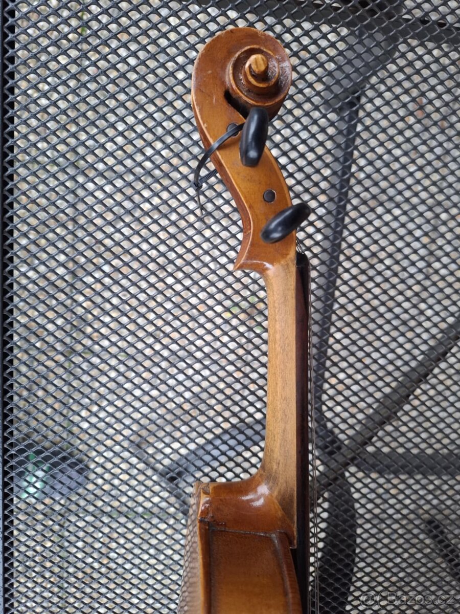 Housle celé světlé - 3