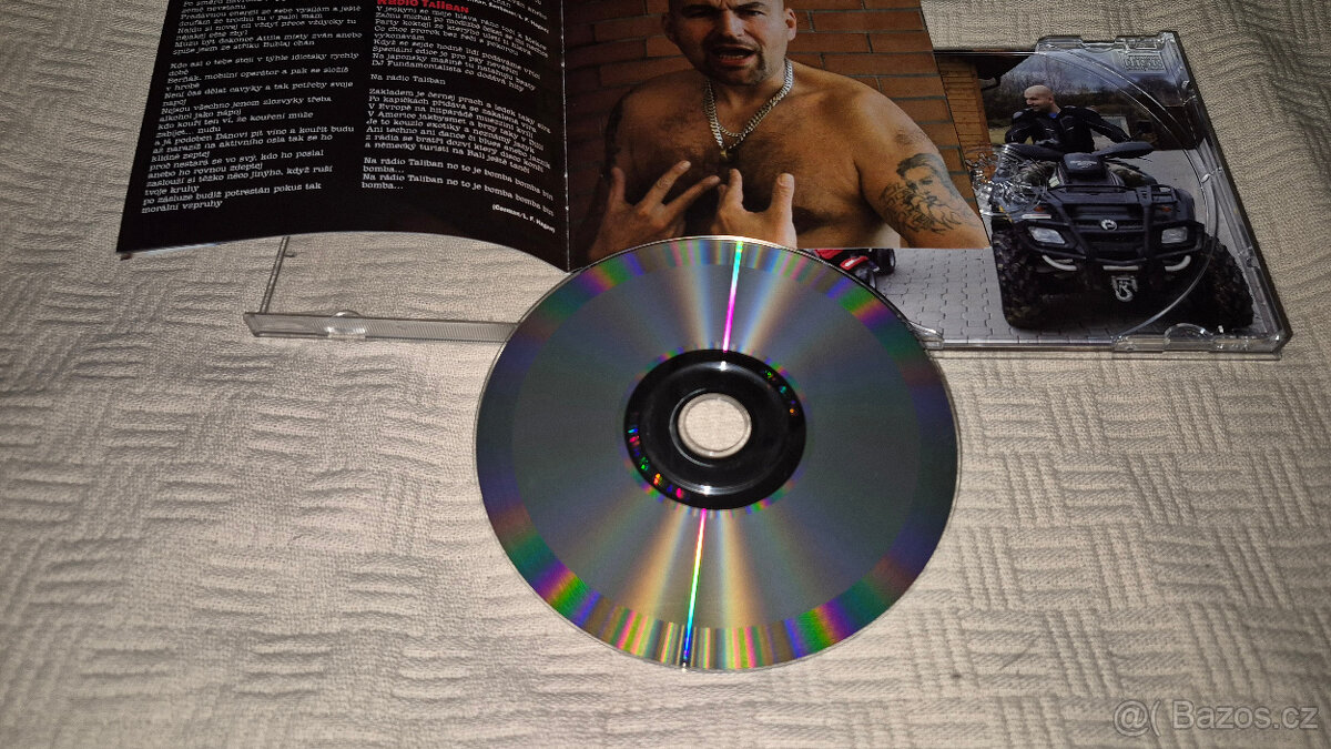 LOU FANANEK HAGEN - JEVANY - CD Tri sestry - 3