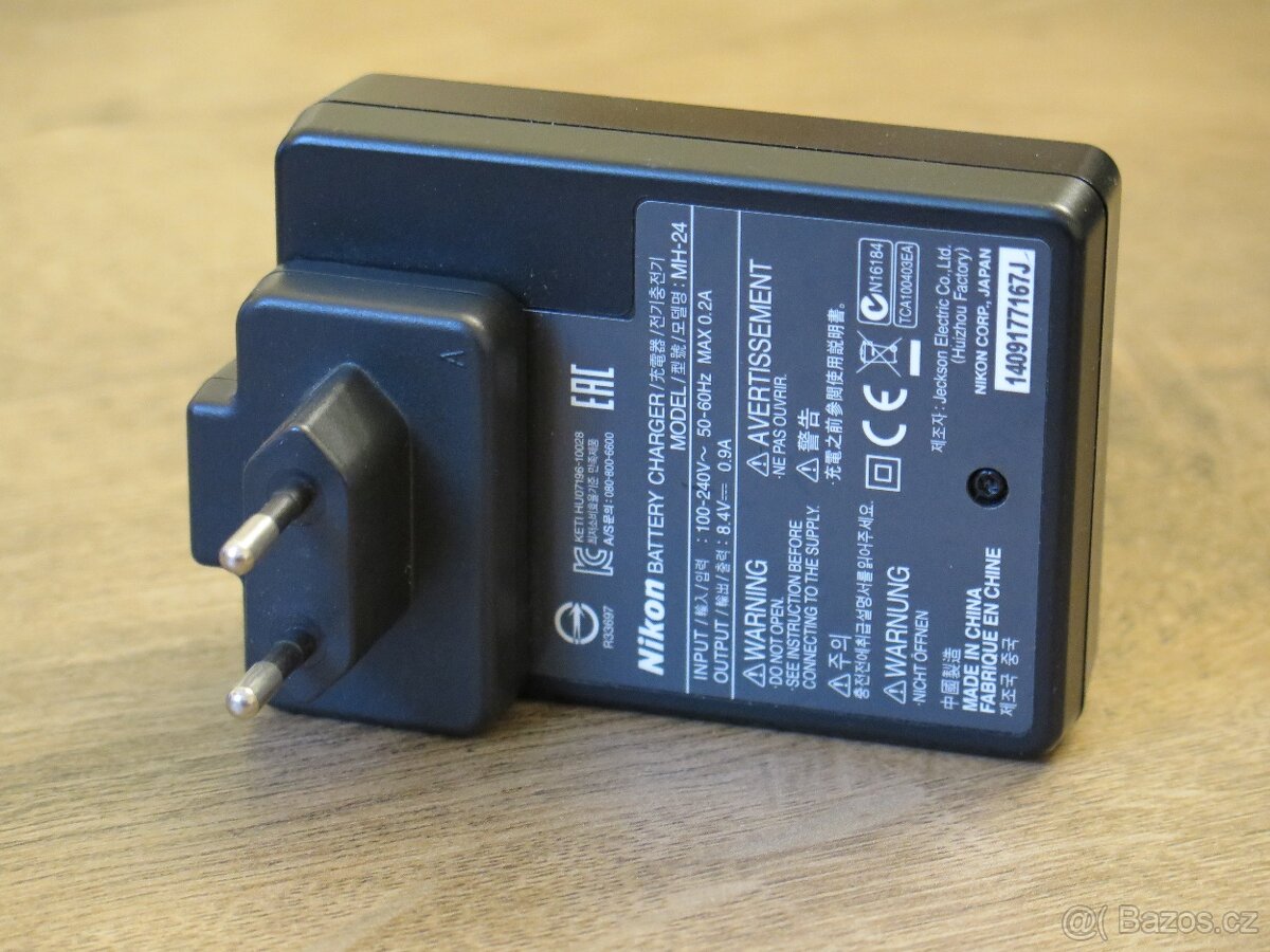 Nikon nabíječka MH-24 - 3