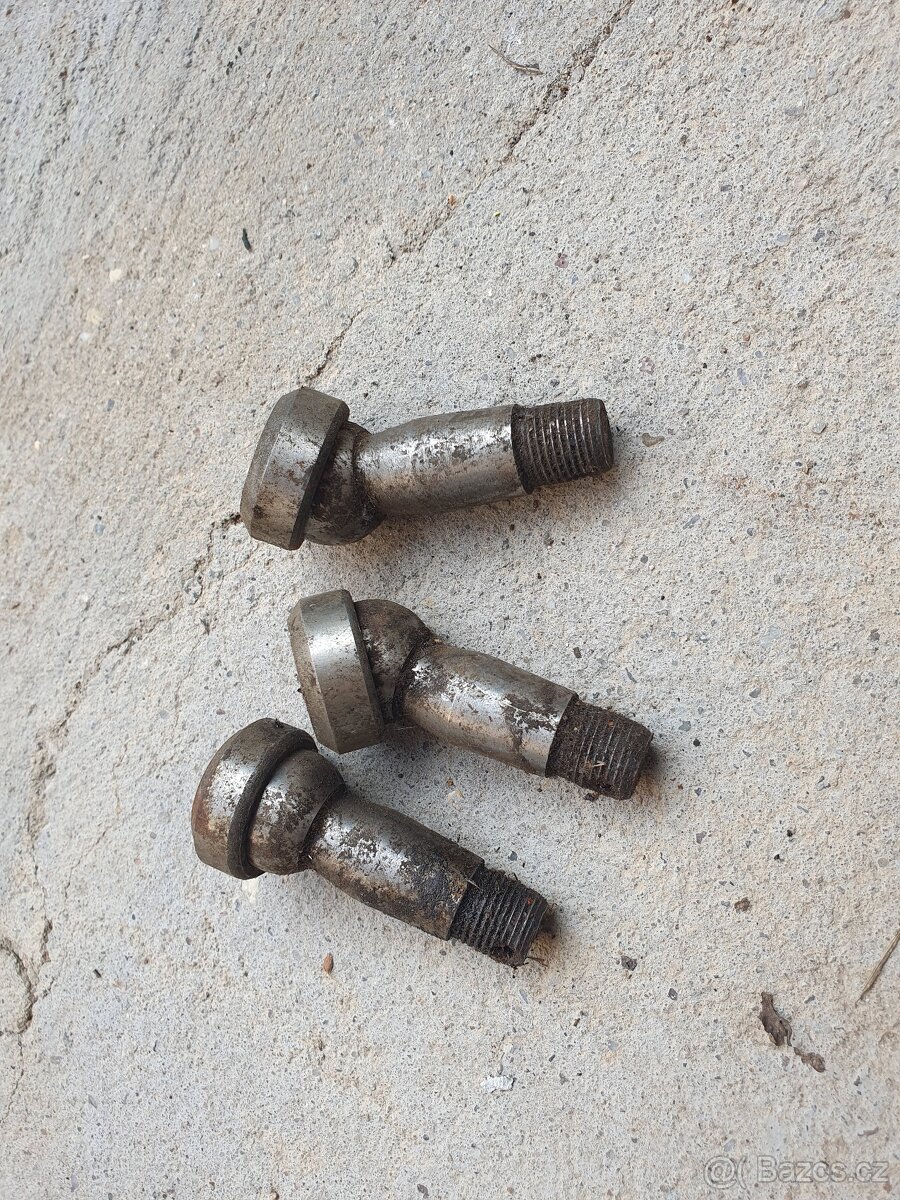 Tatra kloub rizeni. - 3