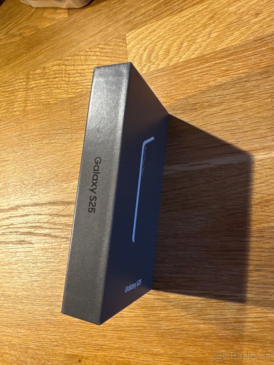 Samsung Galaxy S25 - 3