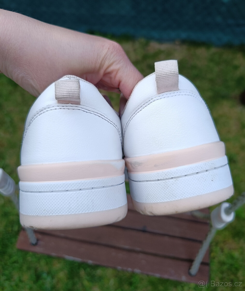 BOTASKY/TENISKY Vty 39 - 3