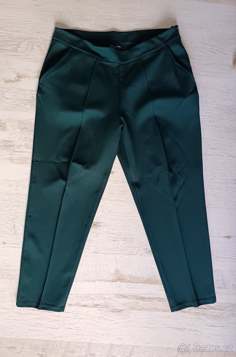 Dámské kalhoty s puky - 3