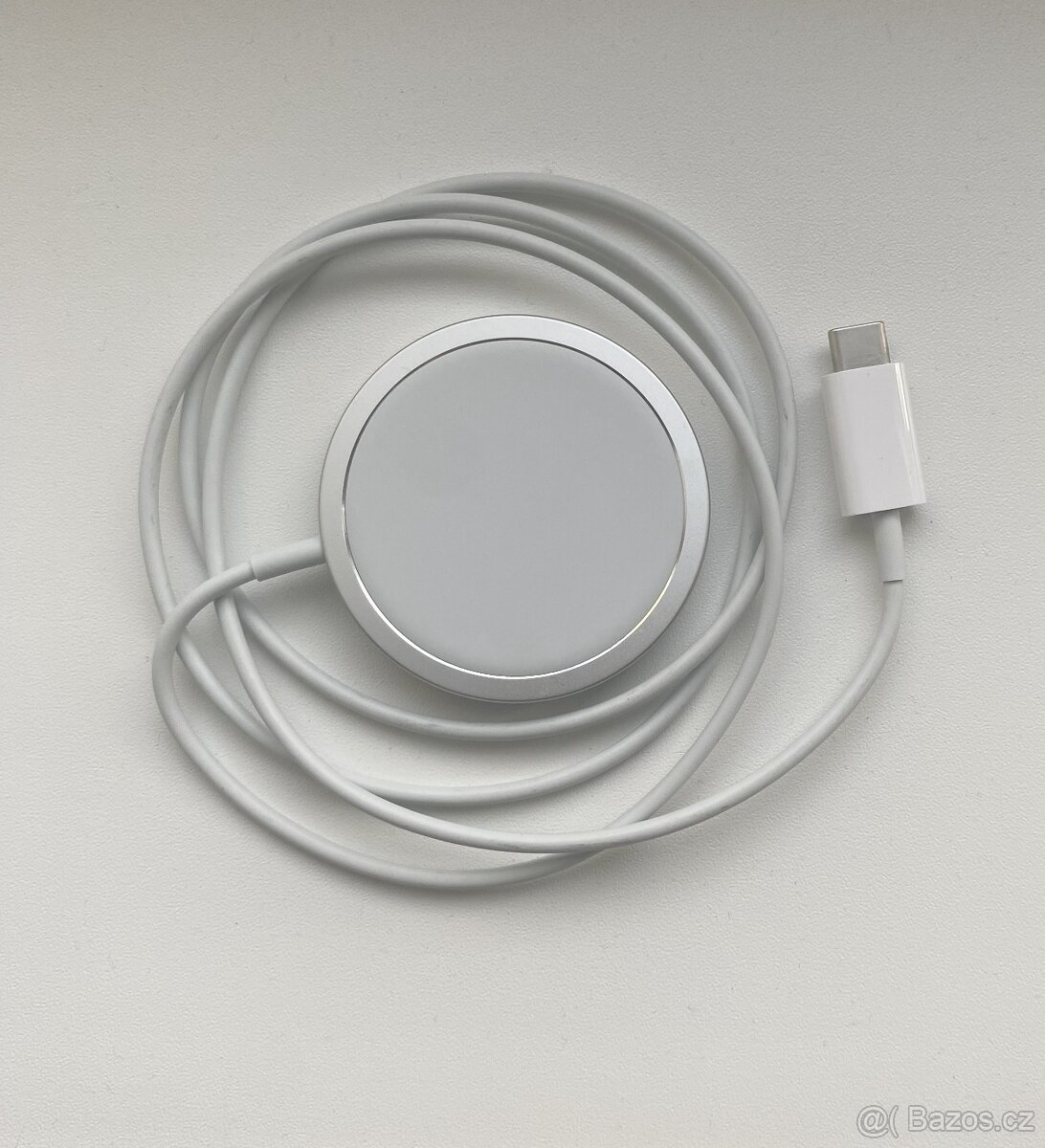 Apple MagSafe Charger - 3