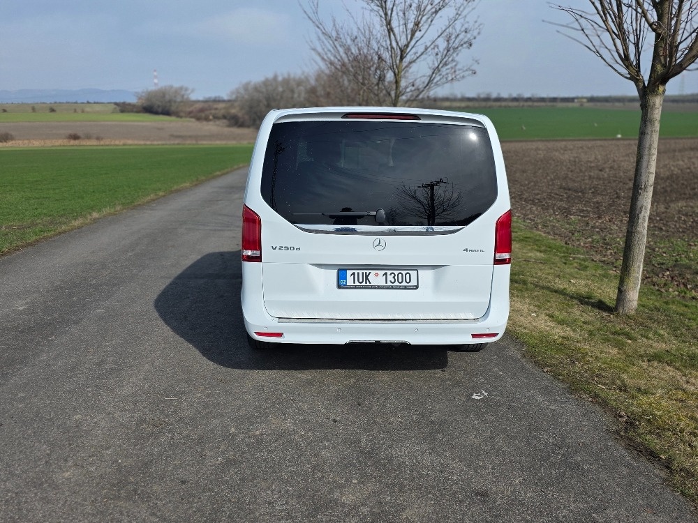 Mercedes-Benz V250 4matic - 3