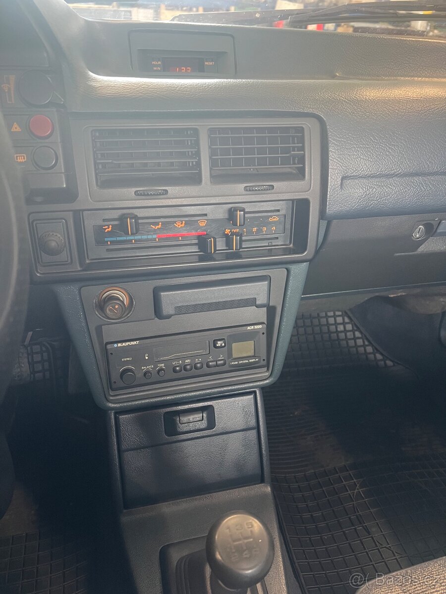 Mazda 323 BF Sedan 1.6 (63 kW) – r.v. 1987 - 3