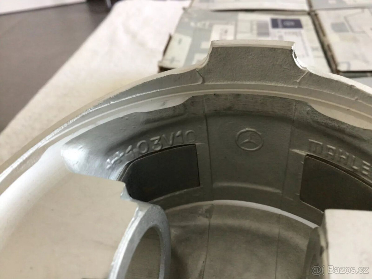 Mercedes W 109 300 SEL 6.3, W100, org.Mahle, 8 pístů 100 030 - 3