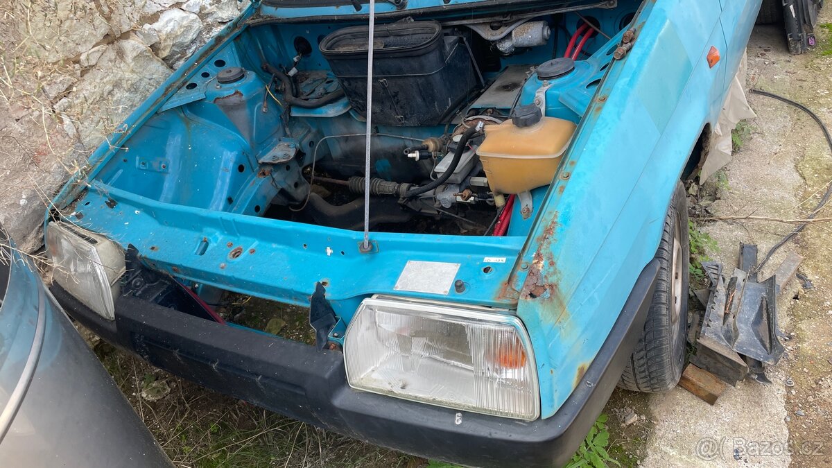 Prodám zbytky ND Škoda Favorit - 3