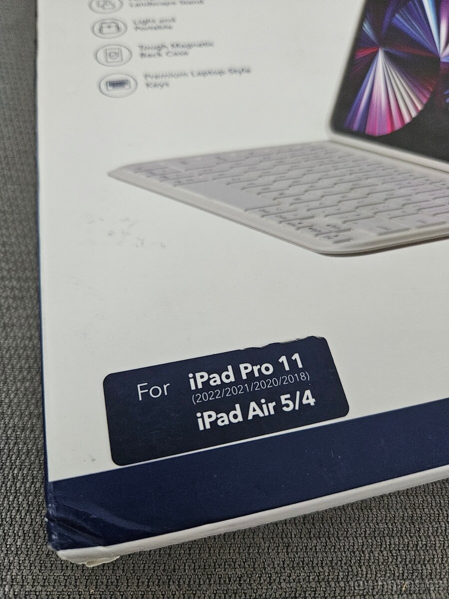 ESR Ascend Keyboard Case Lite – iPad Pro 11" / Air 4–5 - 3