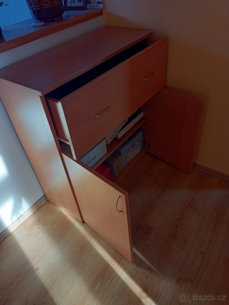 Skříňka nová - 3