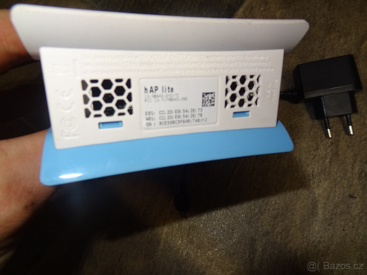 Mikrotik hAP lite RB941 2nD TC wifi 2,4 GHz 300 Mb/s 802.11n - 3