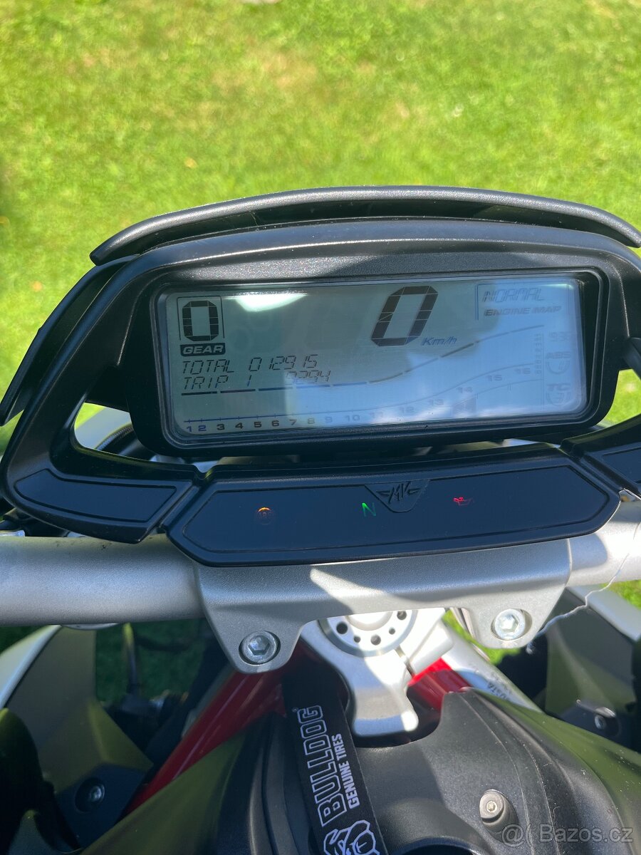 MV Augusta Brutale 800 - 3