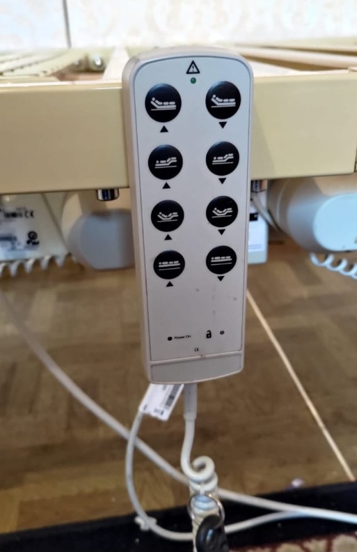 Polohovaci zdravotni postel - 3