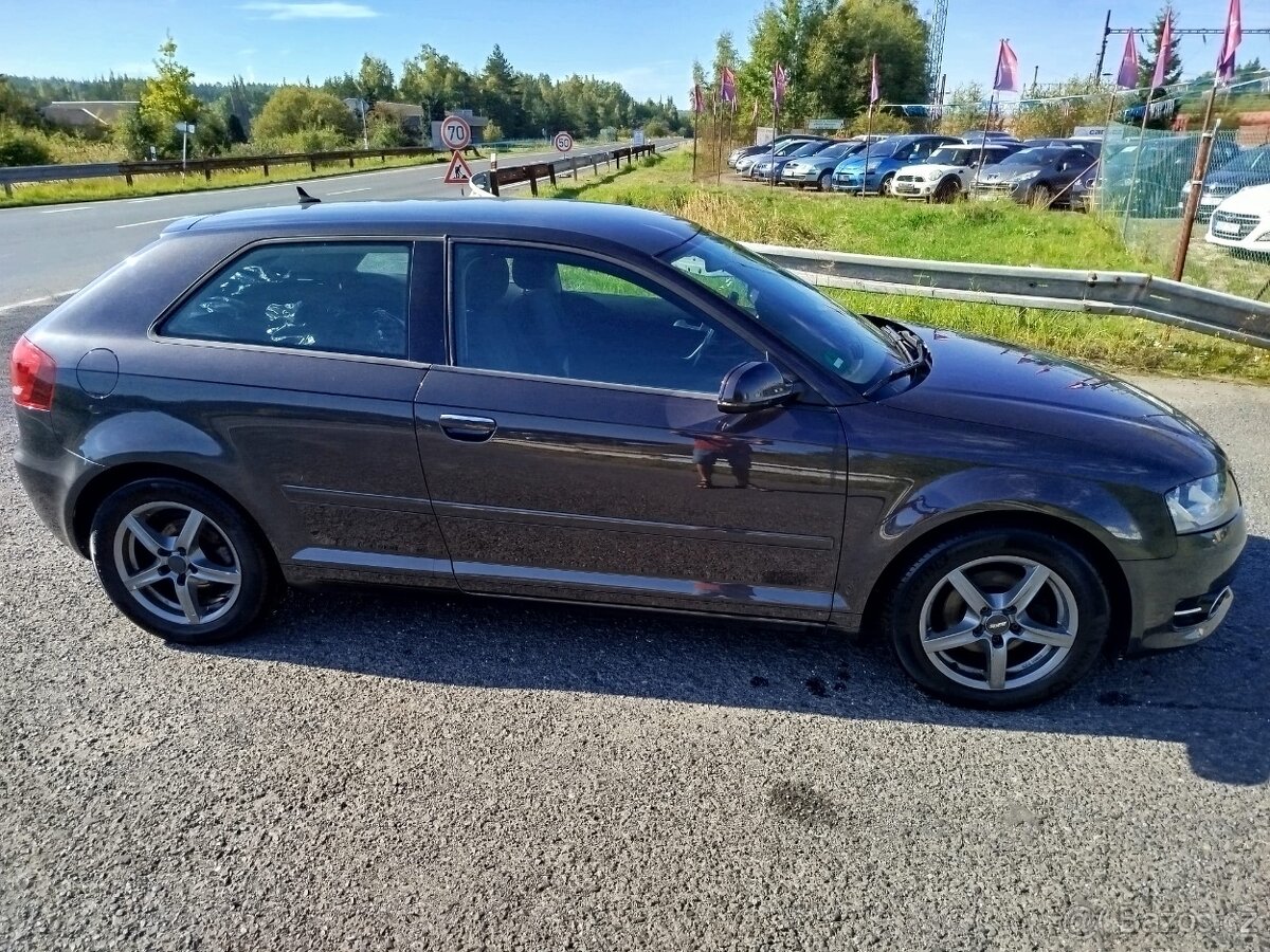 AUDI A 3...1.2 TFSI..77kW...r.v.2012 - 3