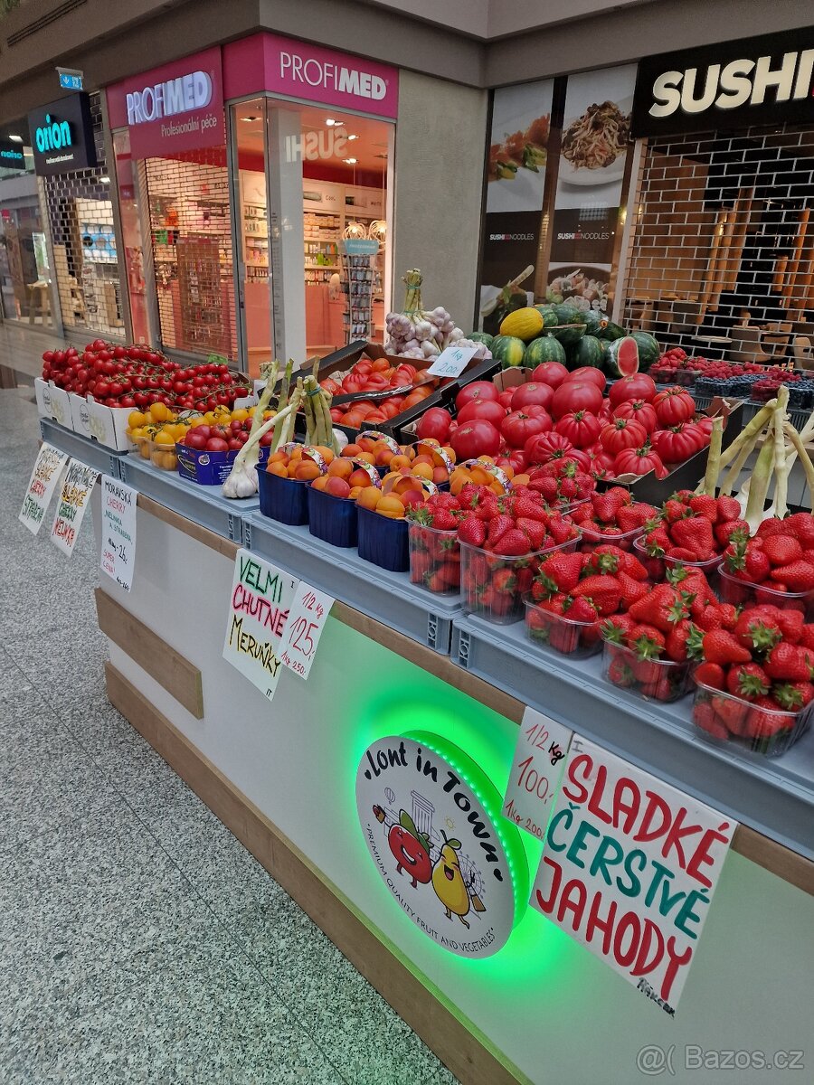 Prodám velký prodejní pult do interiéru - 3