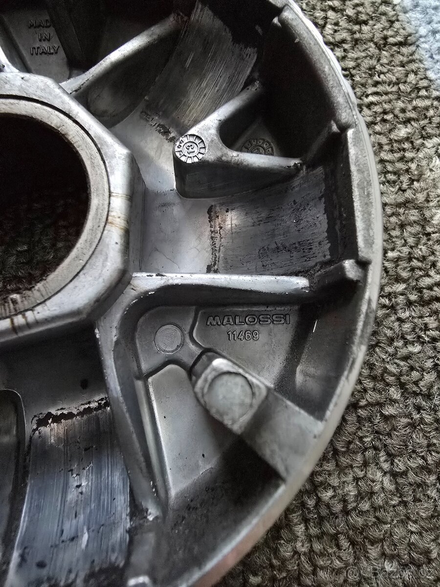 Variátor a různé díly - 3