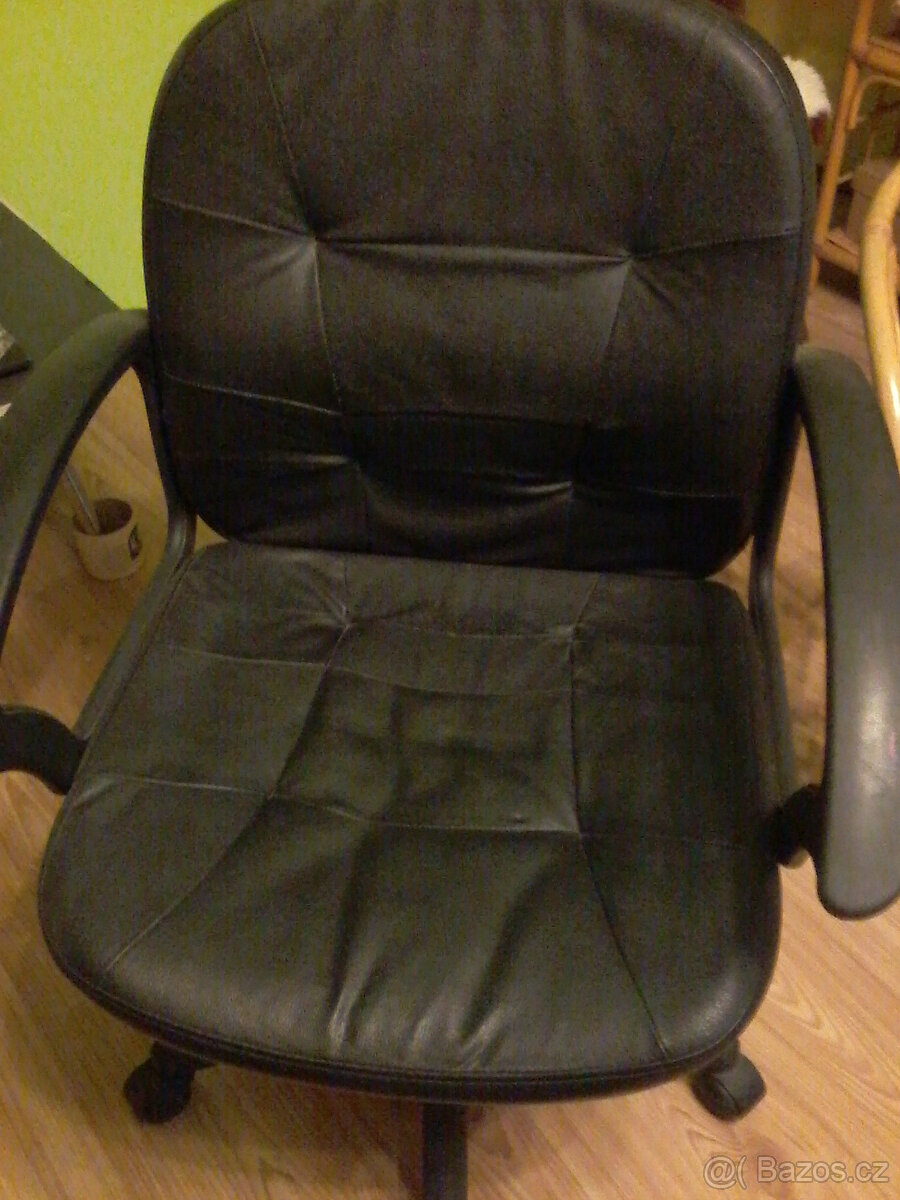 ŽIDLE NA KOLEČKÁCH - 3