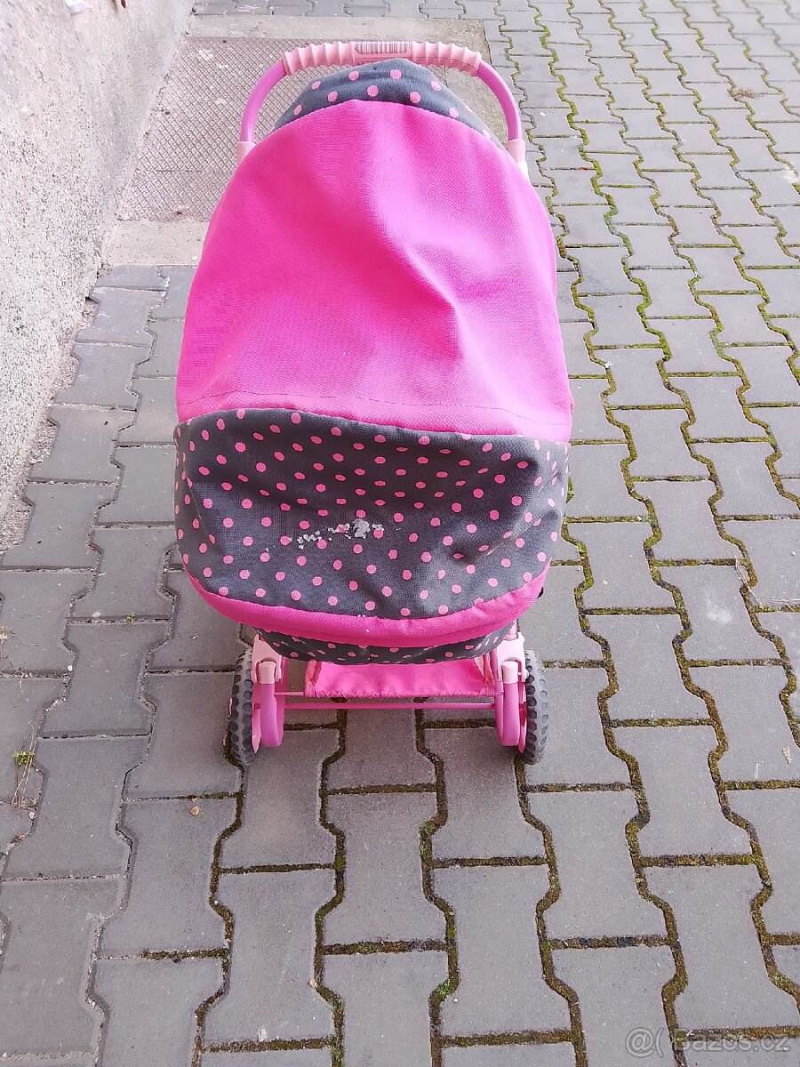 Dívčí kočárek - 3