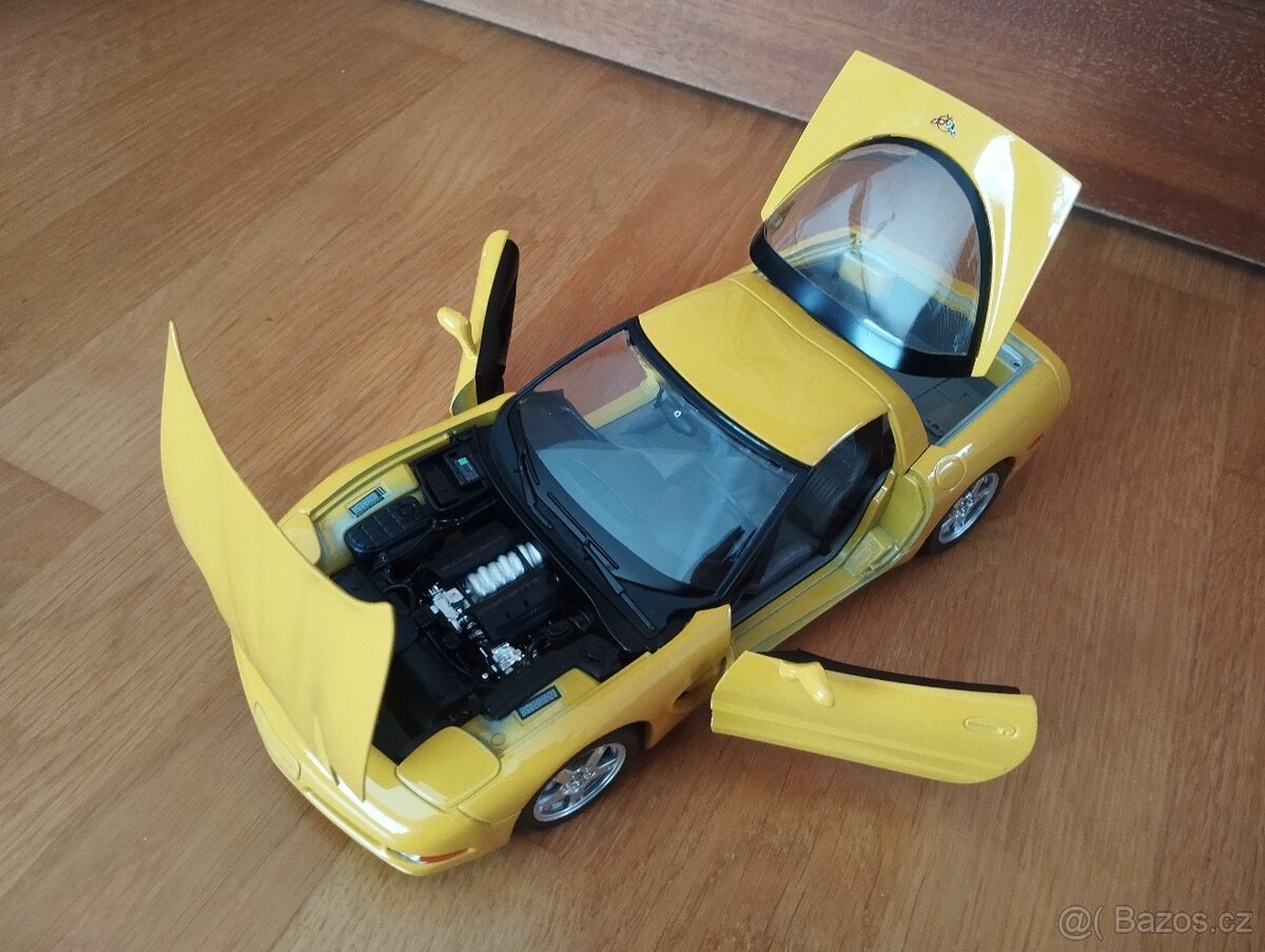 Bburago Chevrolet Corvette 1:18 - 3