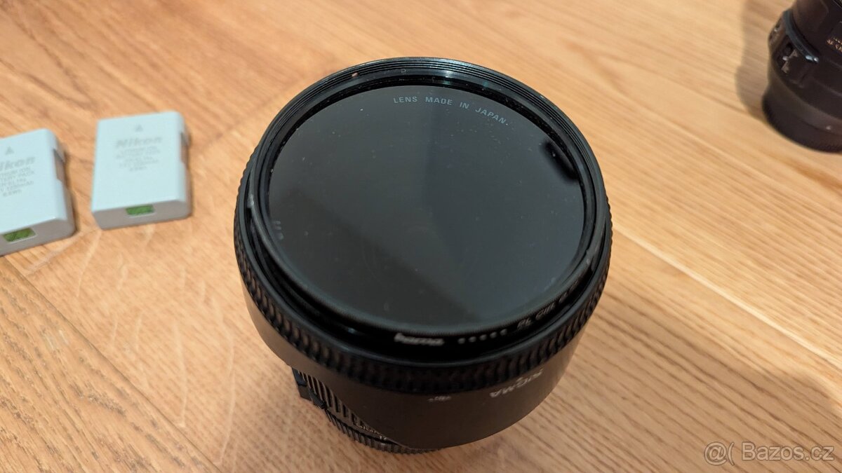 Nikon D5600 + 3 objektivy, 2 Filtry a 2 baterie s nabíječkou - 3