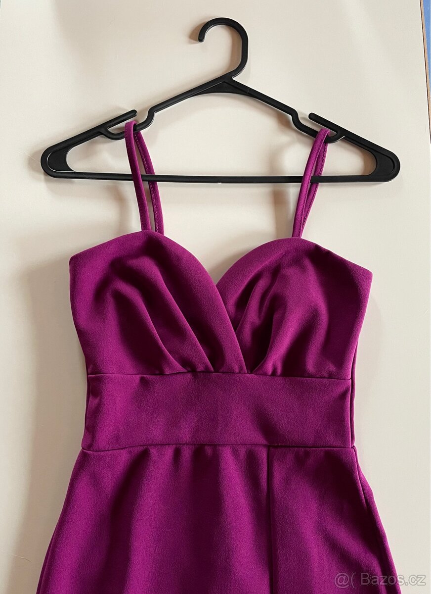 Společenské koktejlové šaty s rozparkem - WAL G - 3