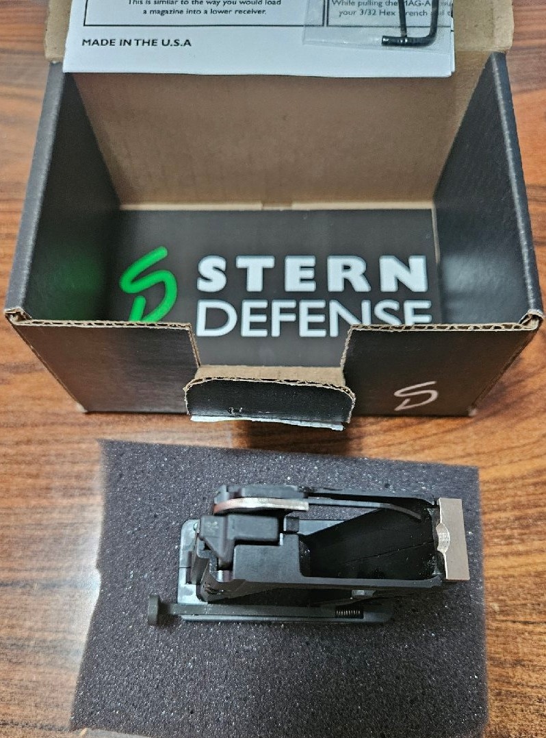 Adaptér zásobníkové šachty M4/AR15-STERN DEFENSE 9Luger - 3