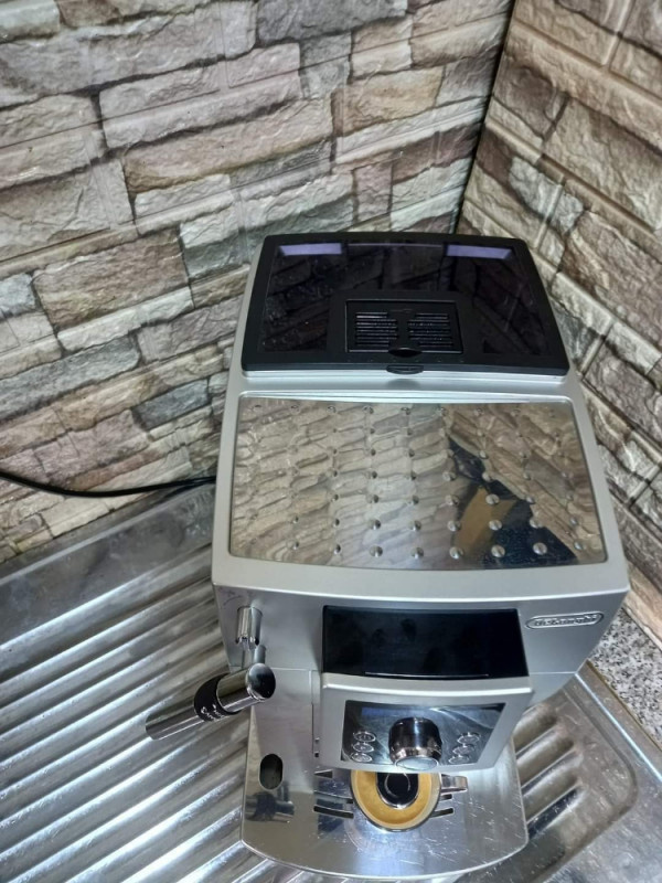 Delonghi automatický kávovar - 3