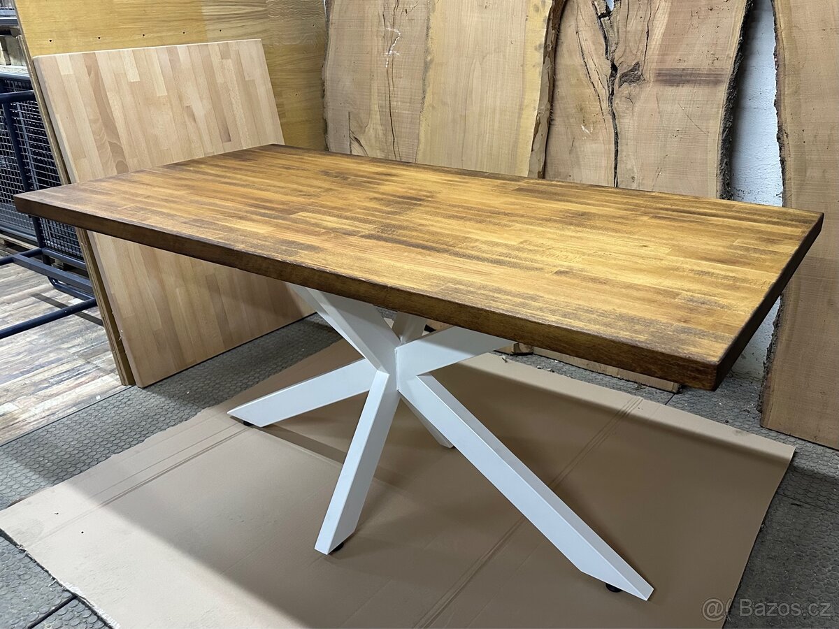 Jídelní stůl s bukovým masivem - 3