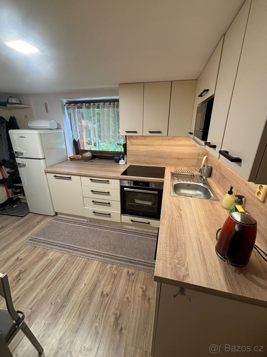 Pronájem chaty v Beskydech v Komorní Lhotce - 3