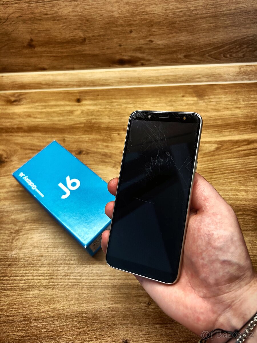 Samsung Galaxy J6 - 3