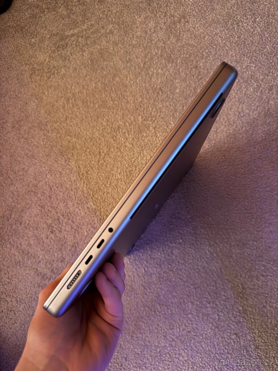 Apple MacBook Pro 16" 2021, M1 Pro 10-core 16GB/512GB - 3