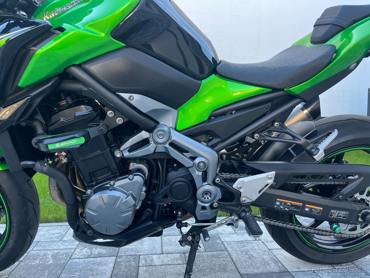 Kawasaki Z900 - 3