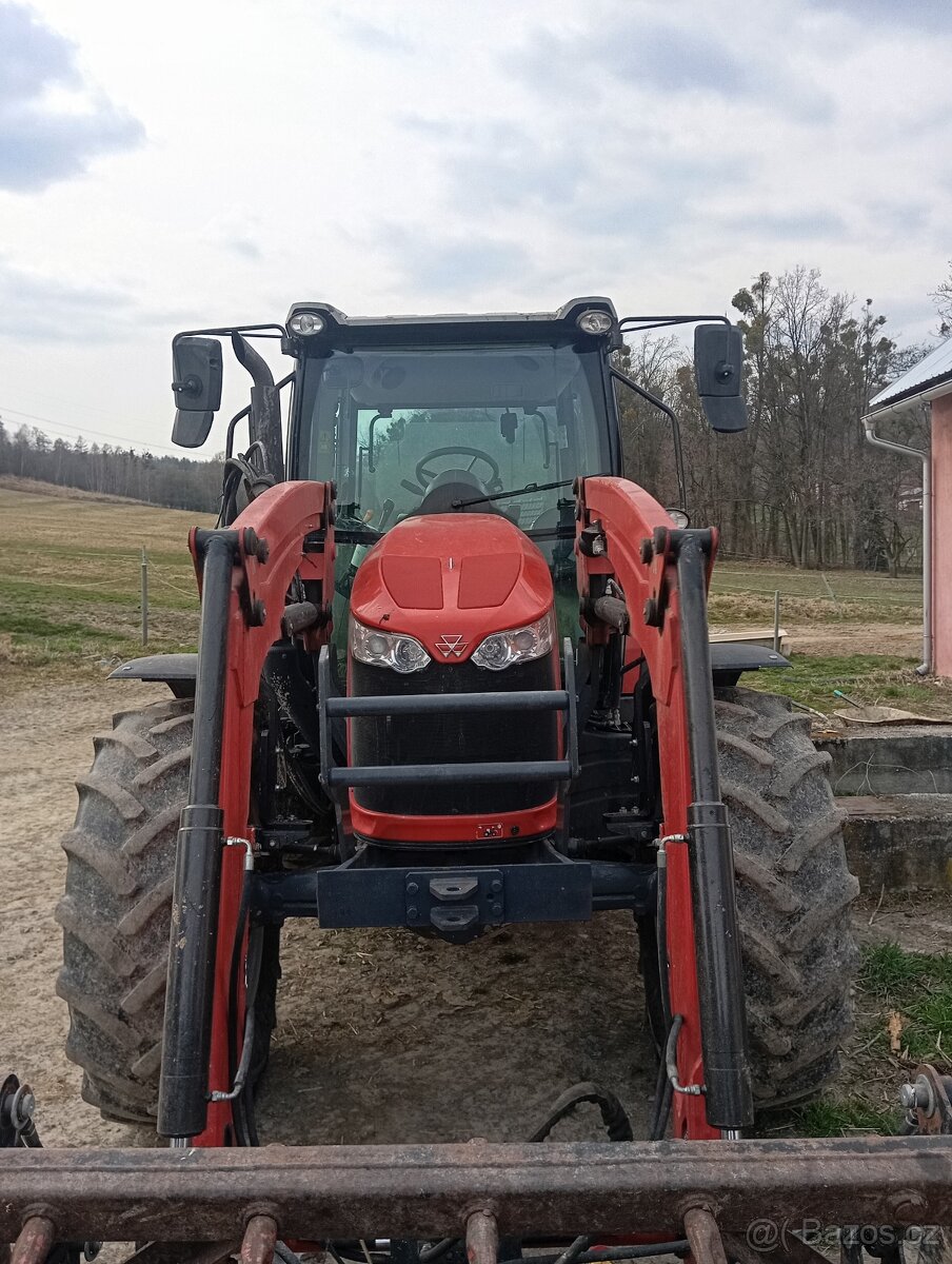 Traktor Massey Ferguson - 3