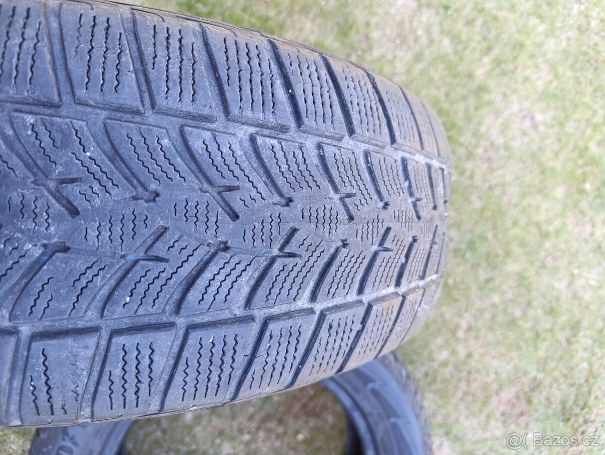 Zimní 2ks Goodyear UG 215/65/17 - 3
