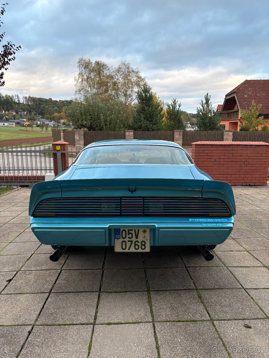 Pontiac Firebird - 3
