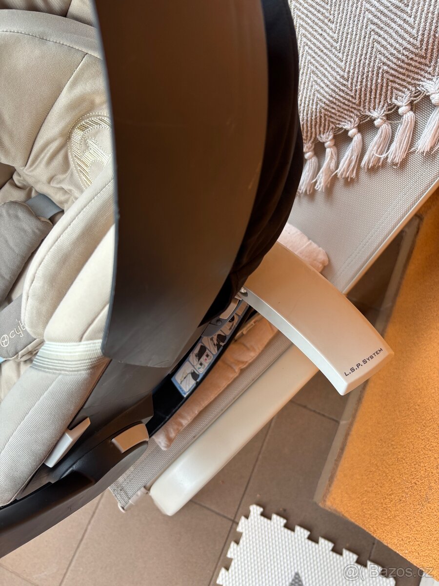 Cybex aton 5 + základna ISOFIX - 3