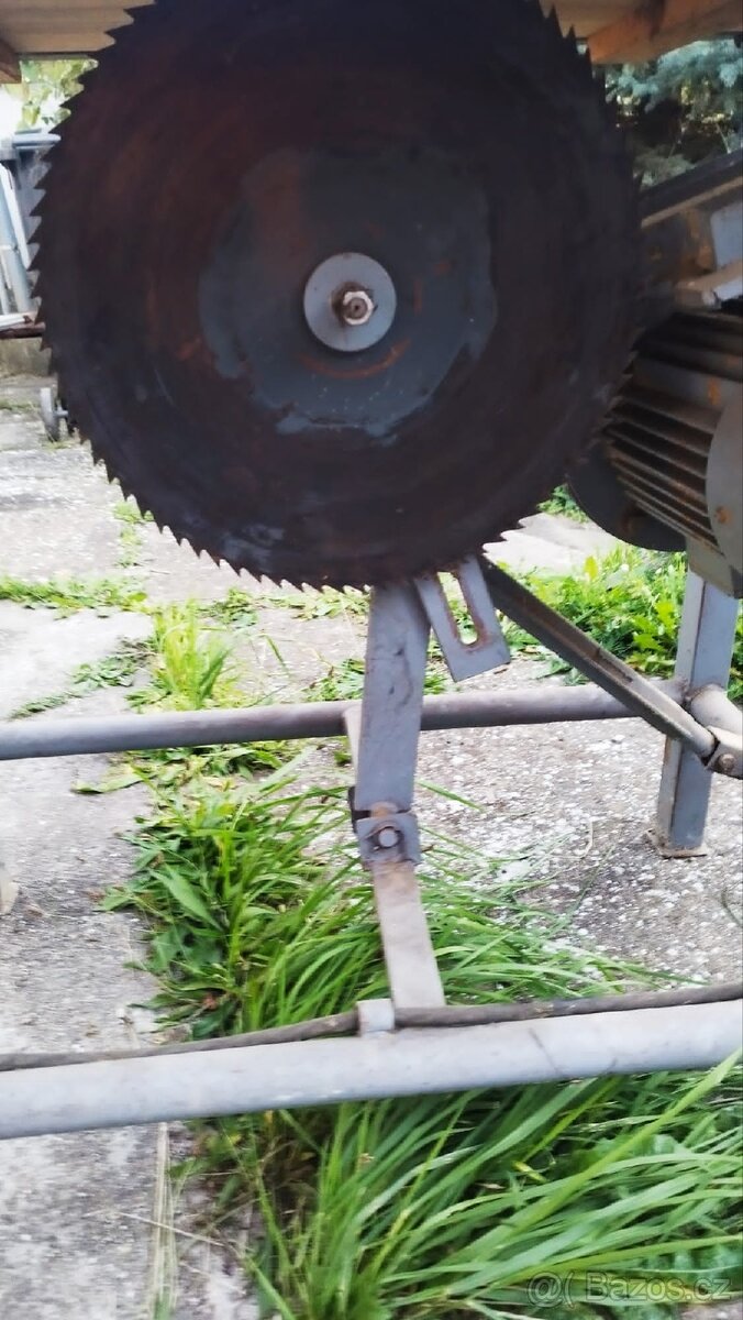 Prodám cirkulárku v dobrem stavu. - 3