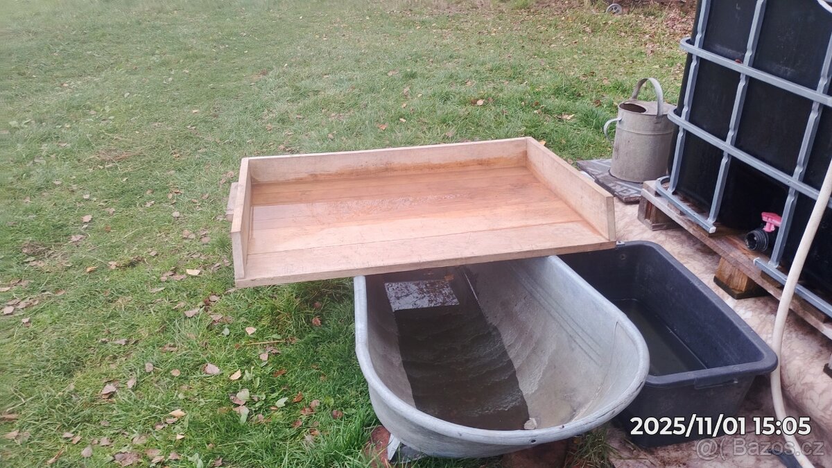 Prodej velkého nádobí, příslušenství na zabíjěčku - 3